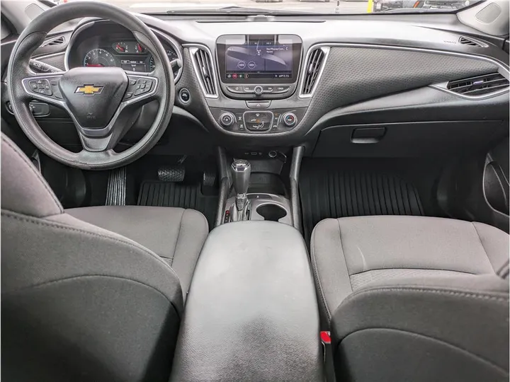 GRAY, 2019 CHEVROLET MALIBU Image 17