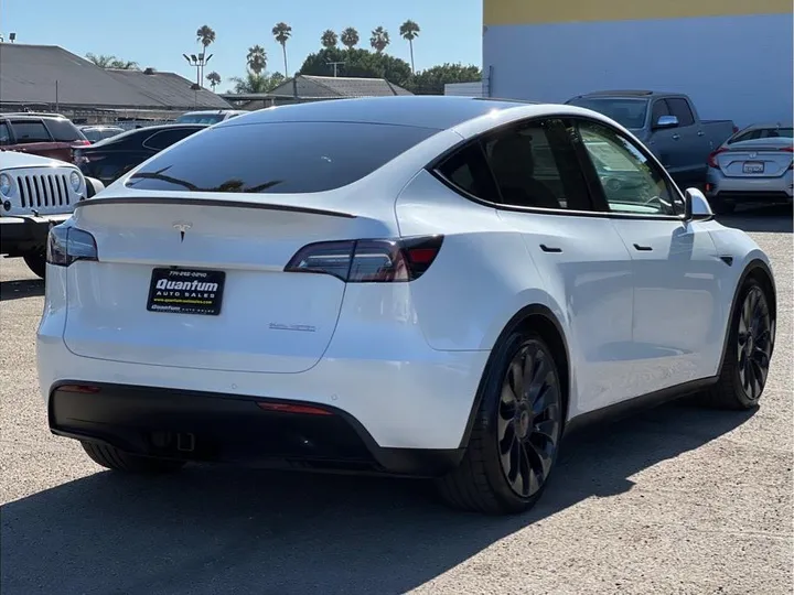 WHITE, 2020 TESLA MODEL Y Image 5