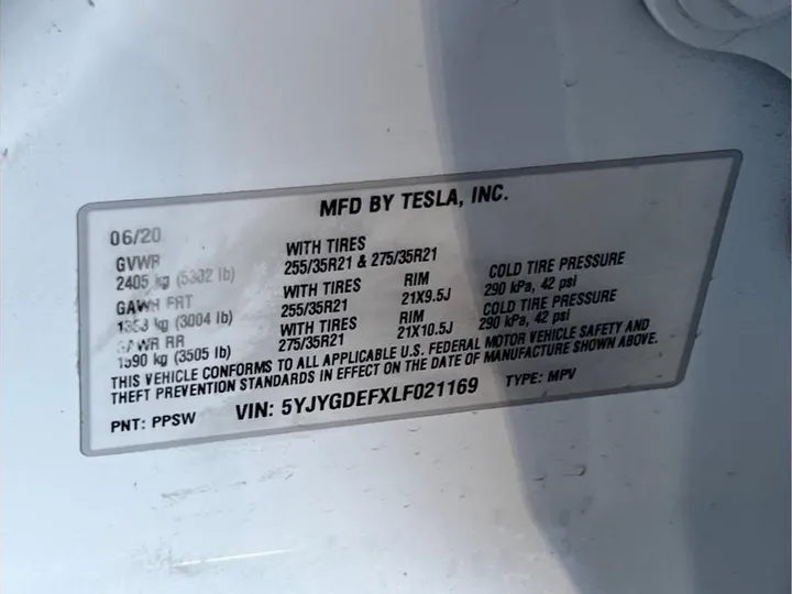 WHITE, 2020 TESLA MODEL Y Image 18