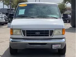 WHITE, 2004 FORD E150 PASSENGER Thumnail Image 8