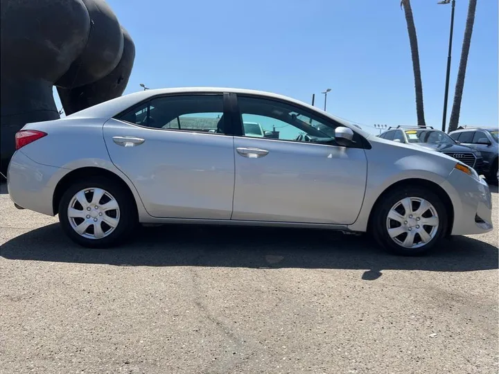 SILVER, 2019 TOYOTA COROLLA Image 6