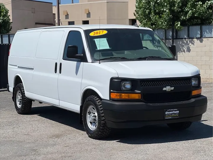 WHITE, 2017 CHEVROLET EXPRESS 3500 CARGO Image 7