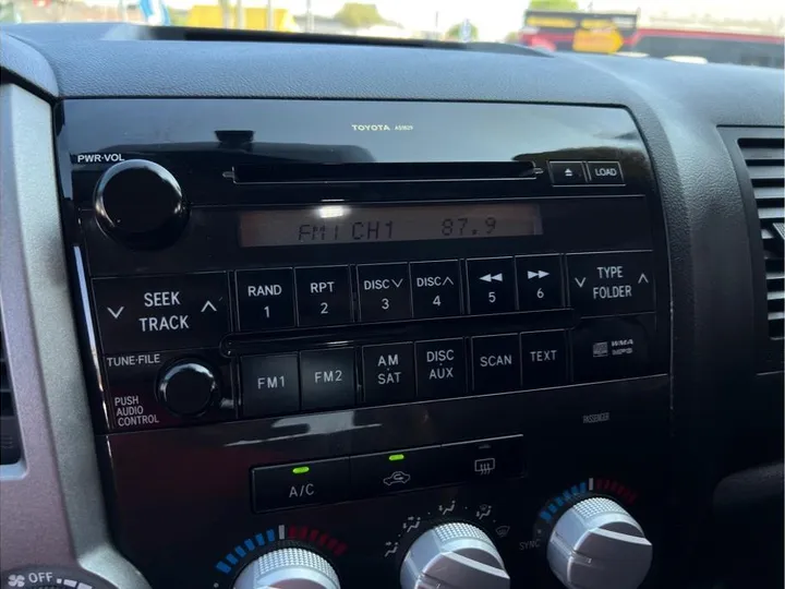 GRAY, 2012 TOYOTA TUNDRA CREWMAX Image 18