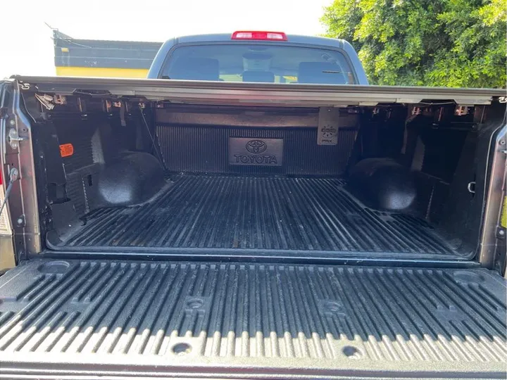 GRAY, 2012 TOYOTA TUNDRA CREWMAX Image 11