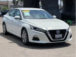 WHITE, 2021 NISSAN ALTIMA Thumnail Image 6