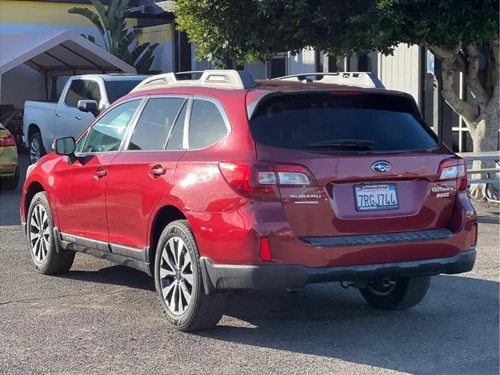 RED, 2015 SUBARU OUTBACK Image 3