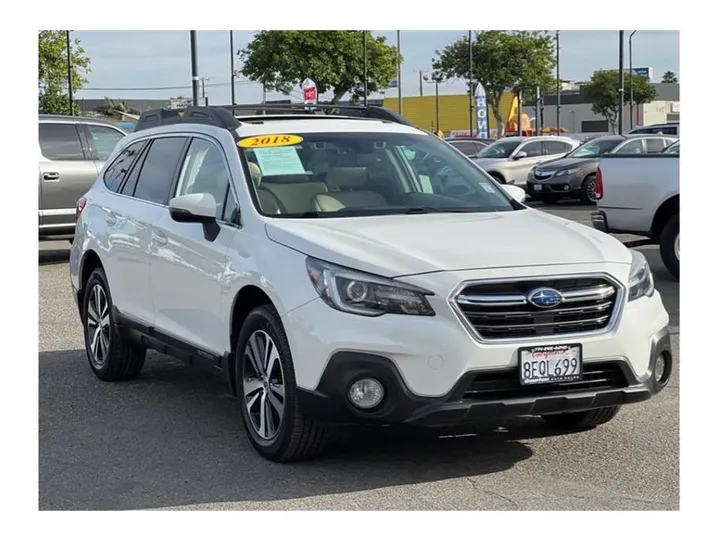 WHITE, 2018 SUBARU OUTBACK Image 7