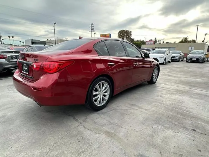 RED, 2015 INFINITI Q50 Image 6