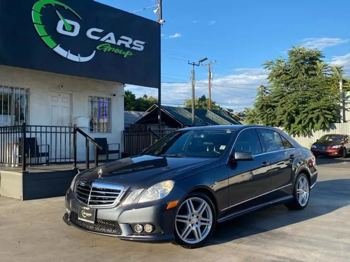 GRAY, 2010 MERCEDES-BENZ E-CLASS Image 2