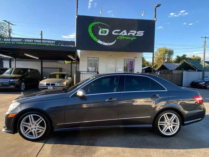 GRAY, 2010 MERCEDES-BENZ E-CLASS Image 3