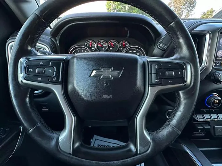 GRAY, 2019 CHEVROLET SILVERADO 1500 CREW CAB Image 16