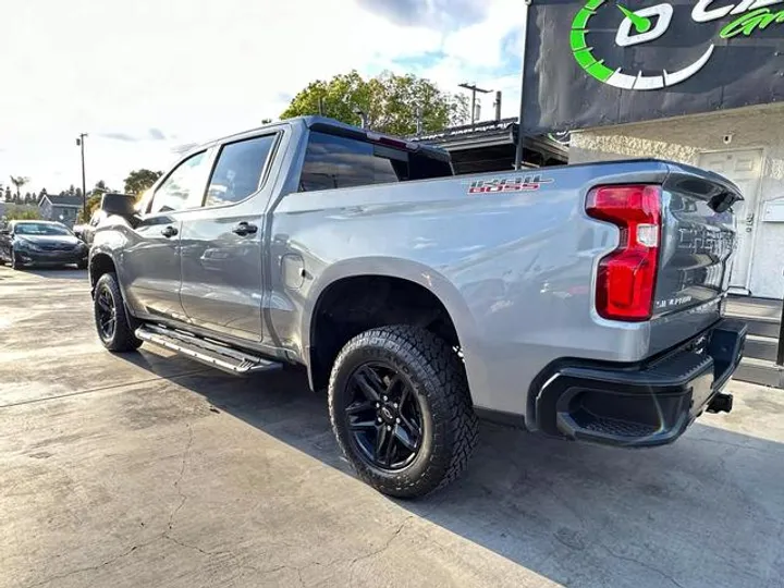 GRAY, 2019 CHEVROLET SILVERADO 1500 CREW CAB Image 4