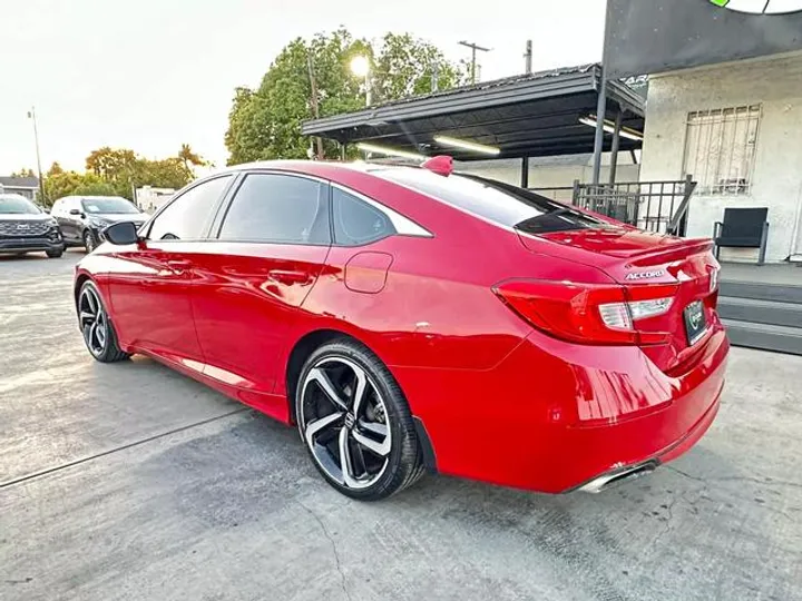 RED, 2019 HONDA ACCORD Image 4