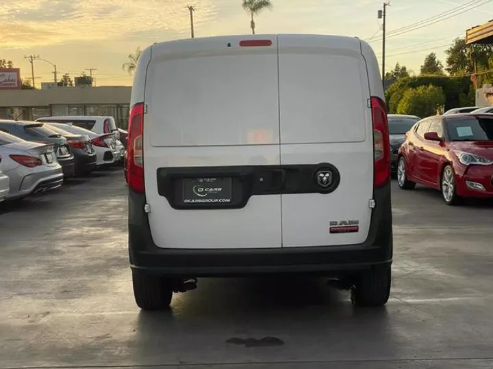 WHITE, 2021 RAM PROMASTER CITY Image 5