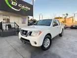 WHITE, 2019 NISSAN FRONTIER CREW CAB Thumnail Image 2