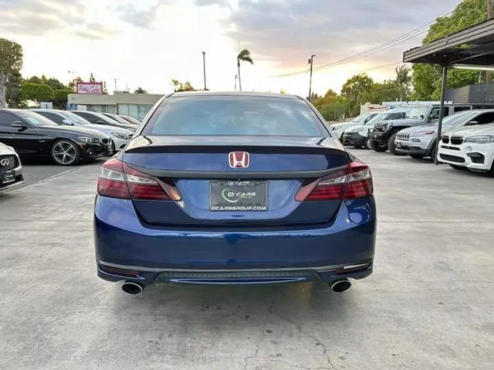 BLUE, 2017 HONDA ACCORD Image 5