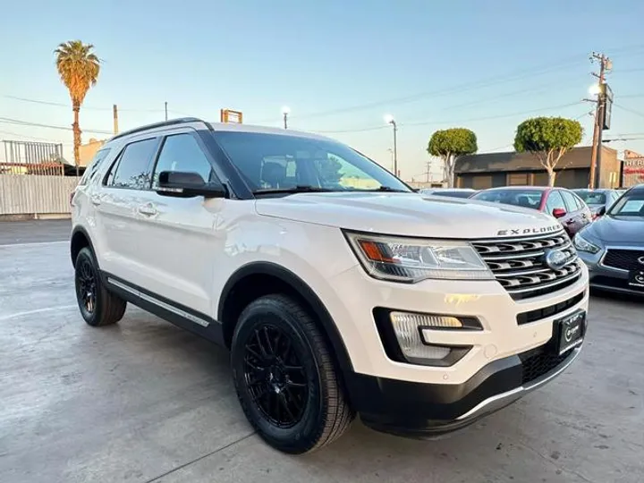 WHITE, 2016 FORD EXPLORER Image 7