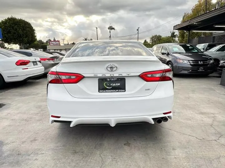 WHITE, 2018 TOYOTA CAMRY Image 5