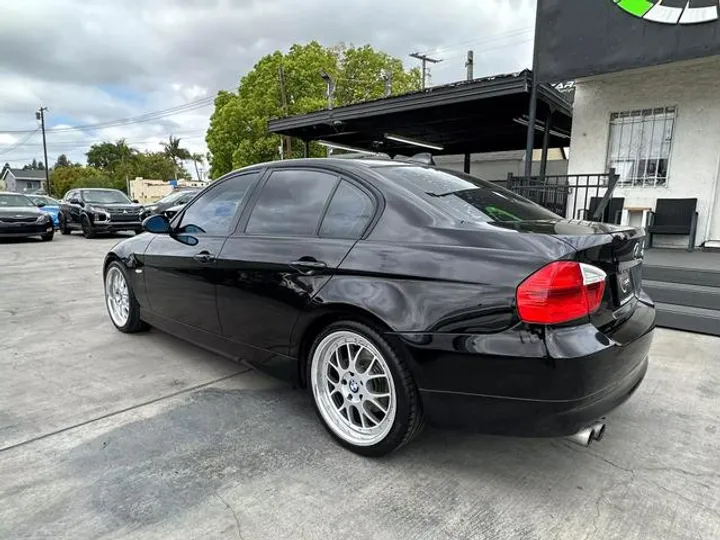 BLACK, 2008 BMW 3 SERIES Image 4