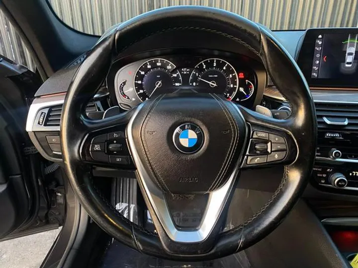 GRAY, 2017 BMW 5 SERIES Image 9