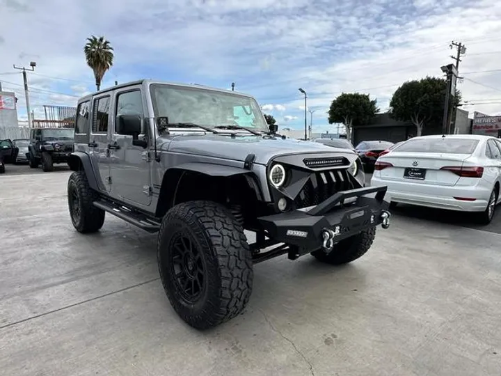 SILVER, 2018 JEEP WRANGLER UNLIMITED Image 7
