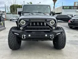 SILVER, 2018 JEEP WRANGLER UNLIMITED Thumnail Image 8