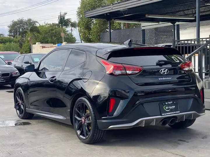 BLACK, 2019 HYUNDAI VELOSTER Image 5