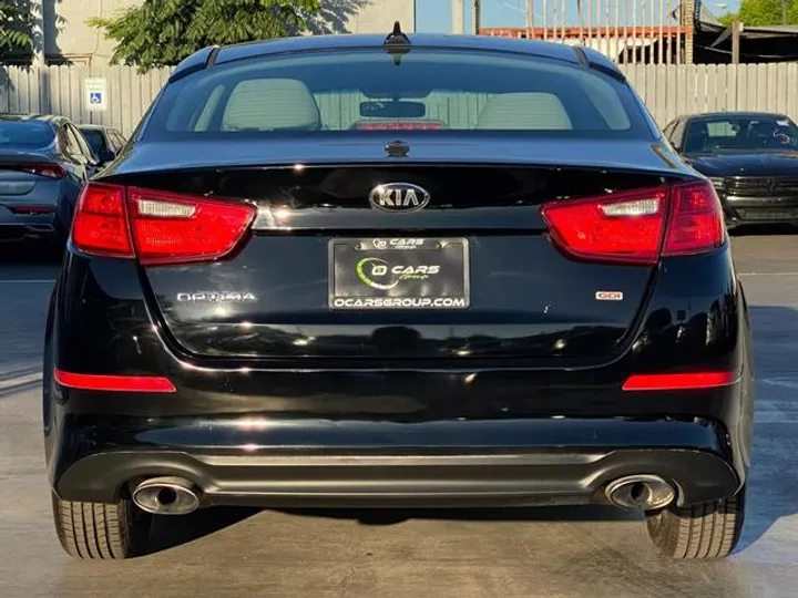 BLACK, 2015 KIA OPTIMA Image 4