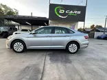 SILVER, 2019 VOLKSWAGEN JETTA Thumnail Image 3