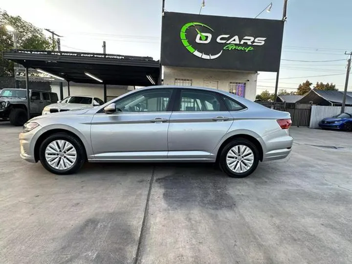 SILVER, 2019 VOLKSWAGEN JETTA Image 3