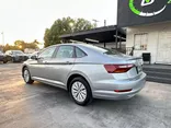 SILVER, 2019 VOLKSWAGEN JETTA Thumnail Image 4