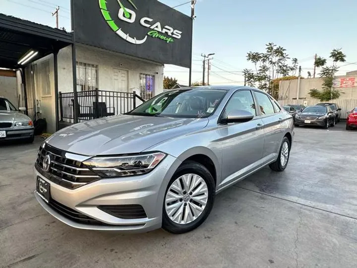 SILVER, 2019 VOLKSWAGEN JETTA Image 2