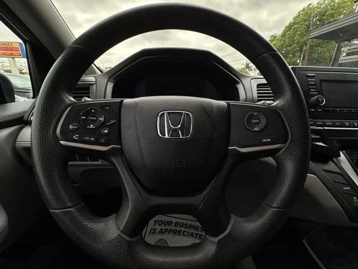 GRAY, 2018 HONDA ODYSSEY Image 13