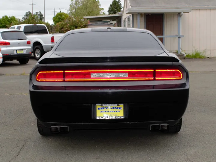 BLACK, 2014 DODGE CHALLENGER Image 4