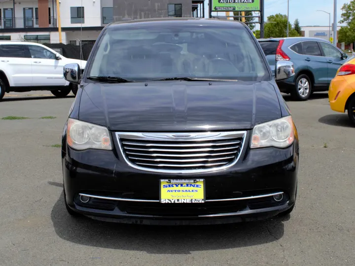 BLACK, 2014 CHRYSLER TOWN & COUNTRY Image 9