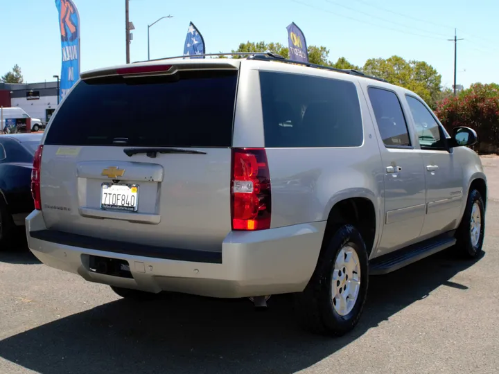 GOLD, 2014 CHEVROLET SUBURBAN 1500 Image 3