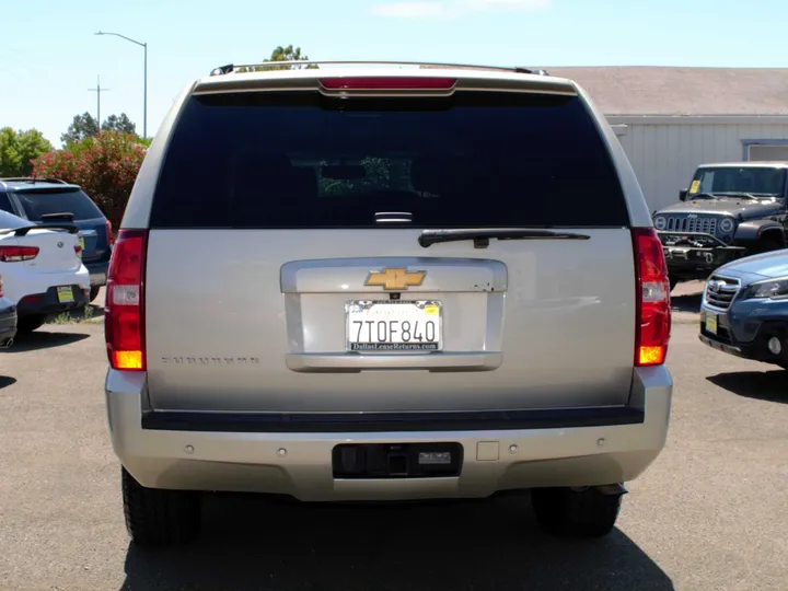 GOLD, 2014 CHEVROLET SUBURBAN 1500 Image 4