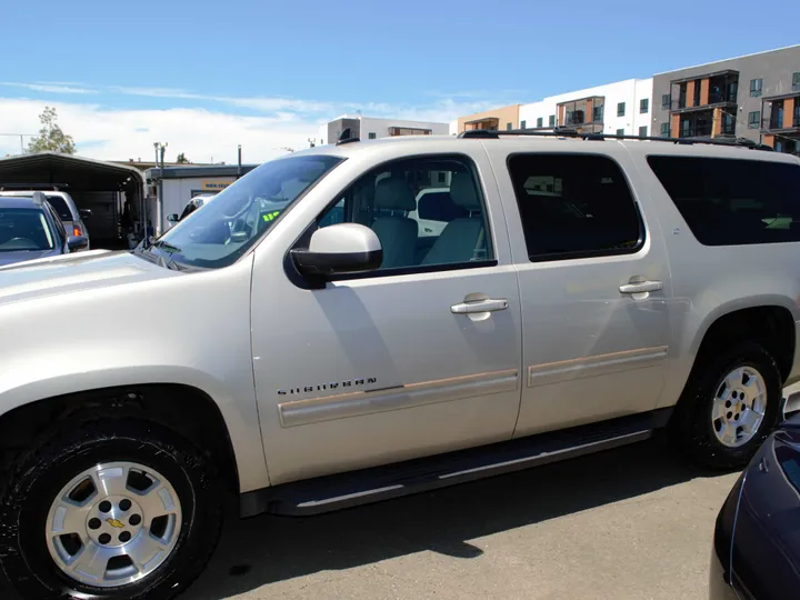 GOLD, 2014 CHEVROLET SUBURBAN 1500 Image 7