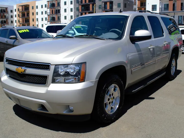 GOLD, 2014 CHEVROLET SUBURBAN 1500 Image 8