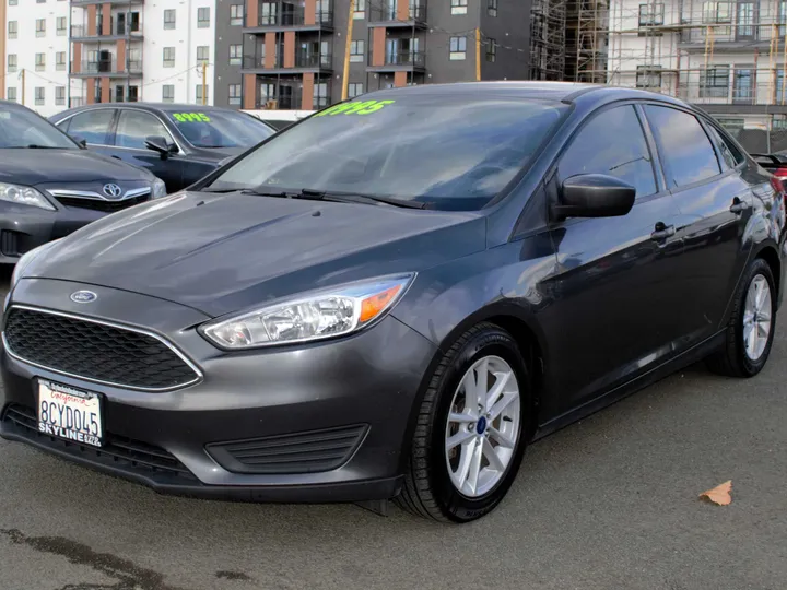 GRAY, 2018 FORD FOCUS Image 8