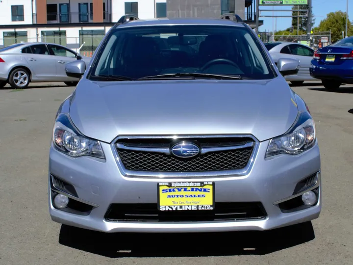 SILVER, 2016 SUBARU IMPREZA Image 9