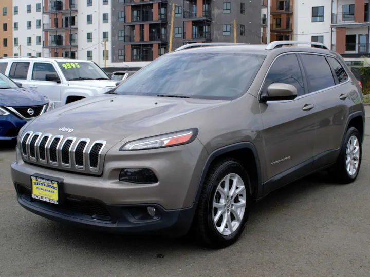 BROWN, 2016 JEEP CHEROKEE Image 8