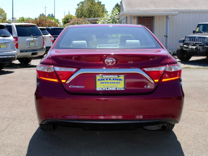 RED, 2017 TOYOTA CAMRY Image 4