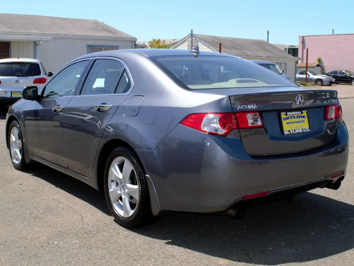 GRAY, 2010 ACURA TSX Image 6