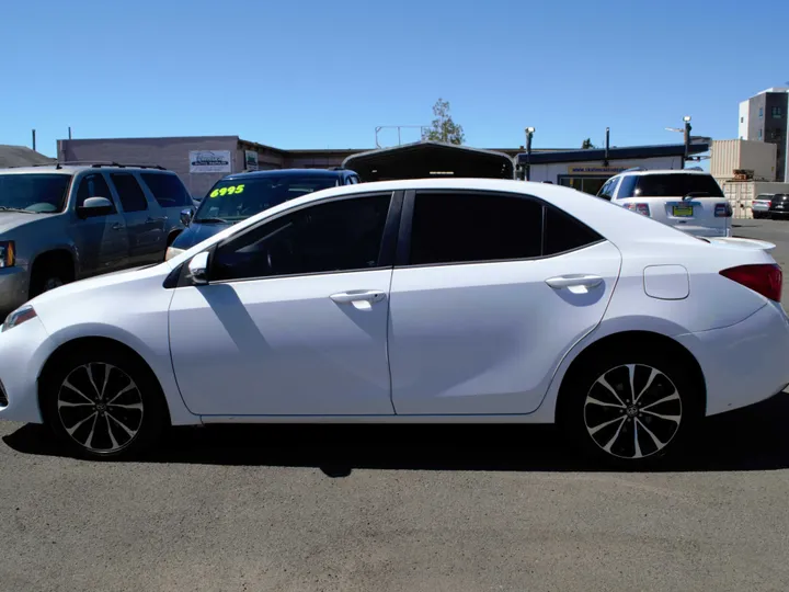 WHITE, 2017 TOYOTA COROLLA Image 7