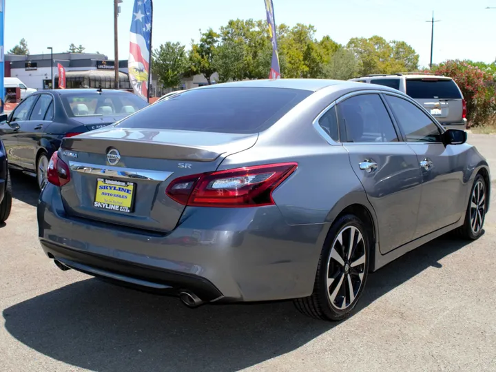 GRAY, 2018 NISSAN ALTIMA Image 3