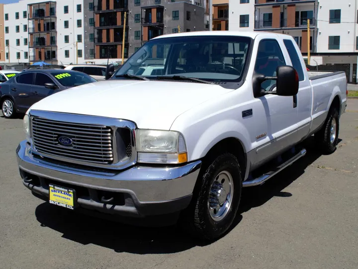 WHITE, 2003 FORD F250 SUPER DUTY SUPER CAB Image 8