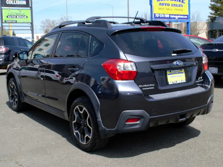 GRAY, 2015 SUBARU XV CROSSTREK Image 6