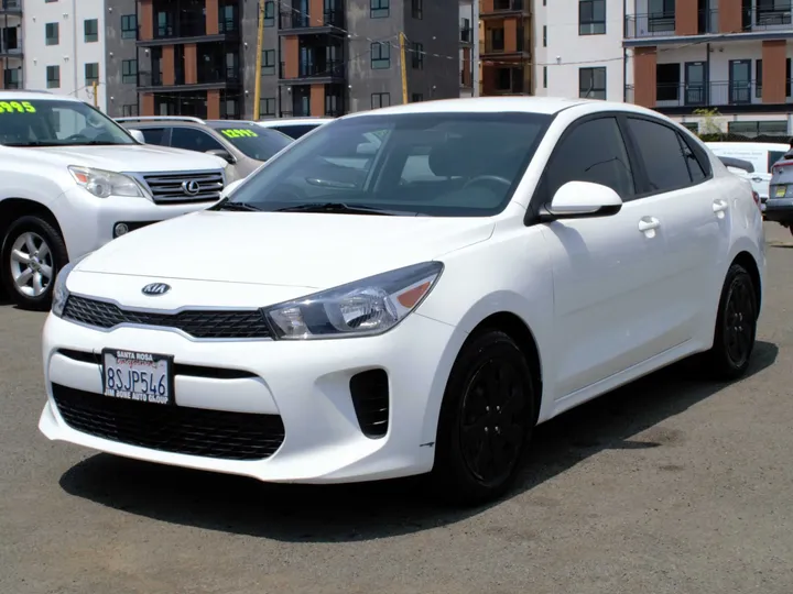 WHITE, 2018 KIA RIO Image 7