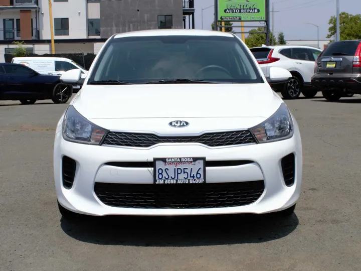 WHITE, 2018 KIA RIO Image 8